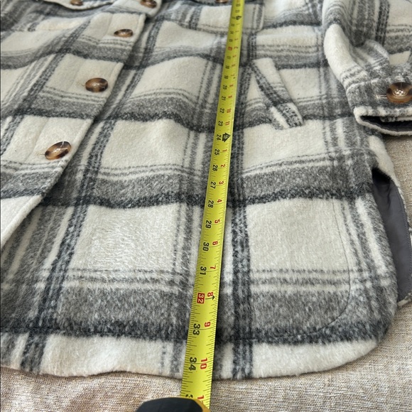 Long Faux Wool Shacket/Jacket Gray & Ivory/White Large Plaid Pattern Lined Large - Picture 10 of 12